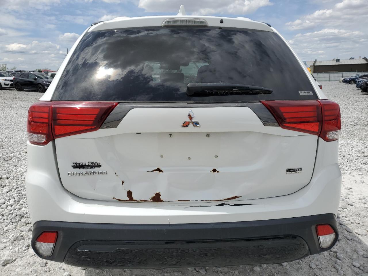 2020 Mitsubishi Outlander VIN JA4AZ3A39LZ017782 photo 6