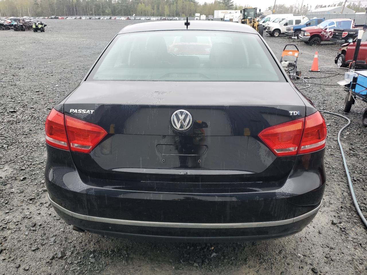 2014 VOLKSWAGEN Passat s VIN 1VWAN7A37EC086546 photo 6
