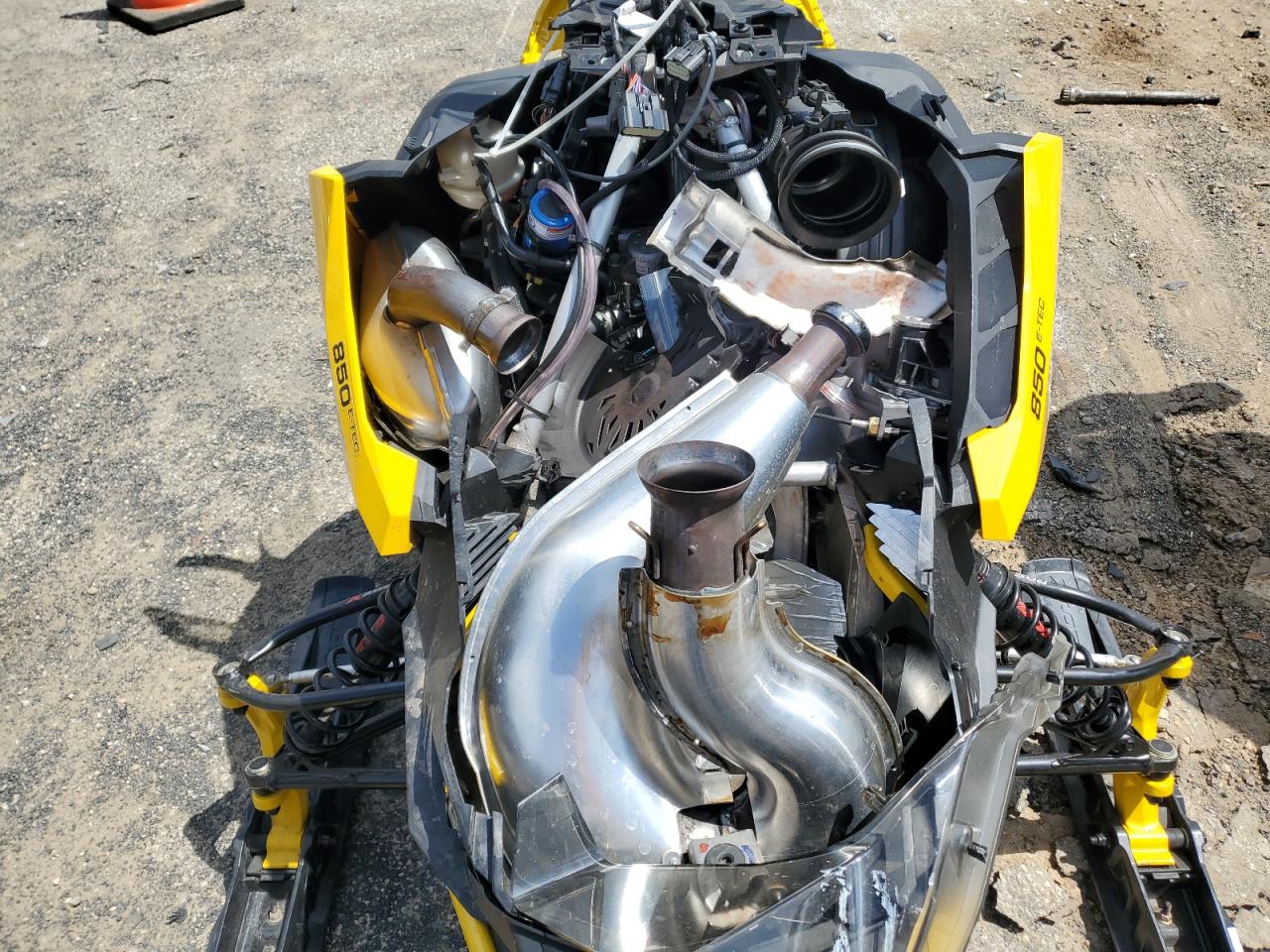 2023 SKIDOO Renegade VIN 2BFSUPPK4PV000040 photo 7