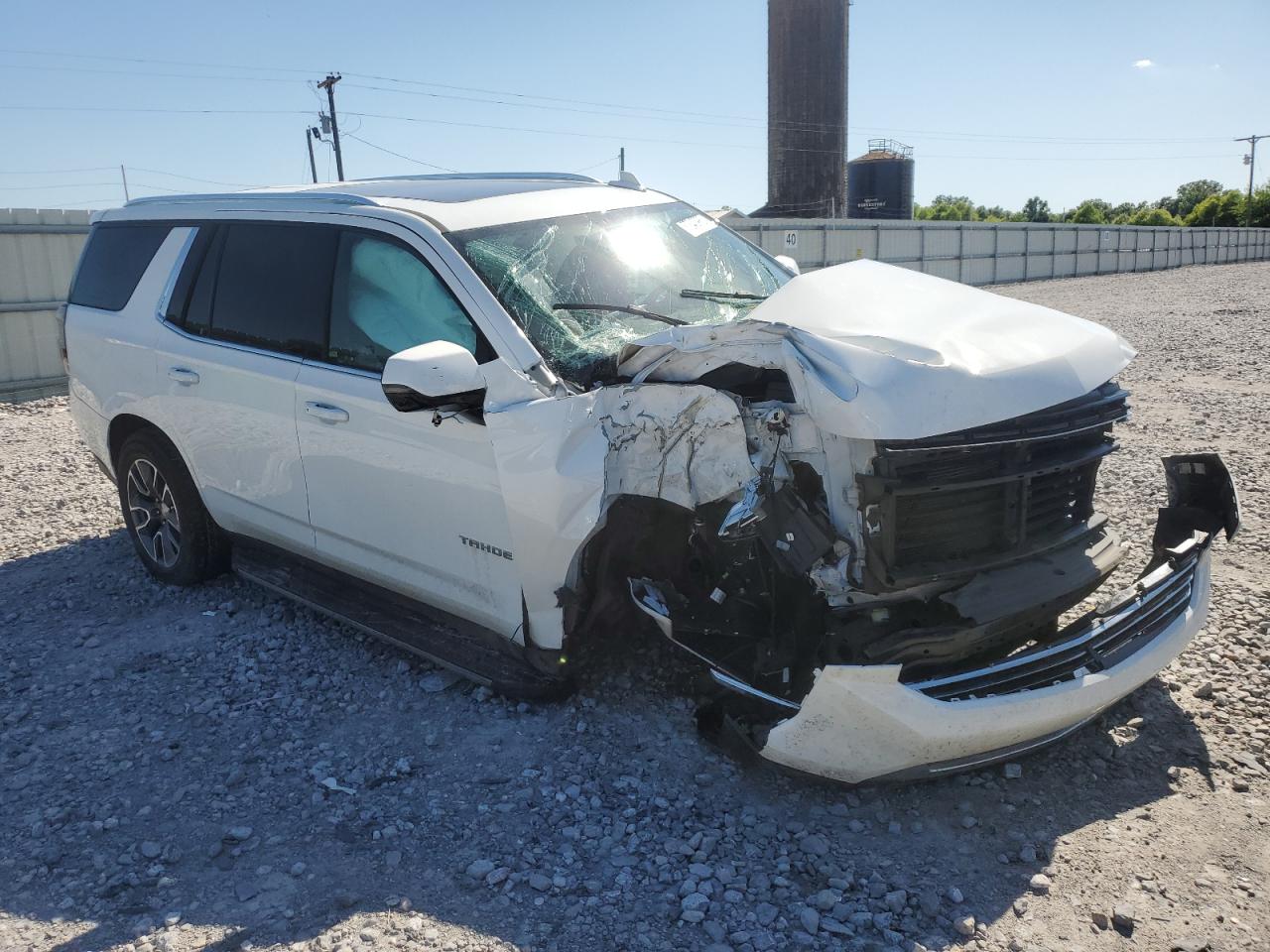 2022 CHEV Tahoe VIN 1GNSCNKDXNR365244 photo 4