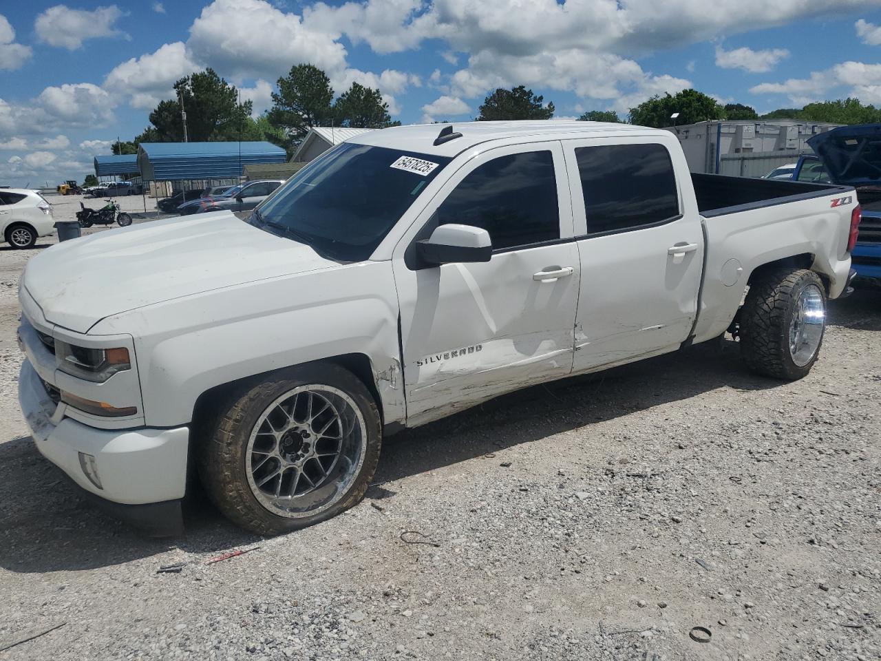 2018 CHEVROLET Silverado VIN 3GCUKREC0JG123104 photo 1