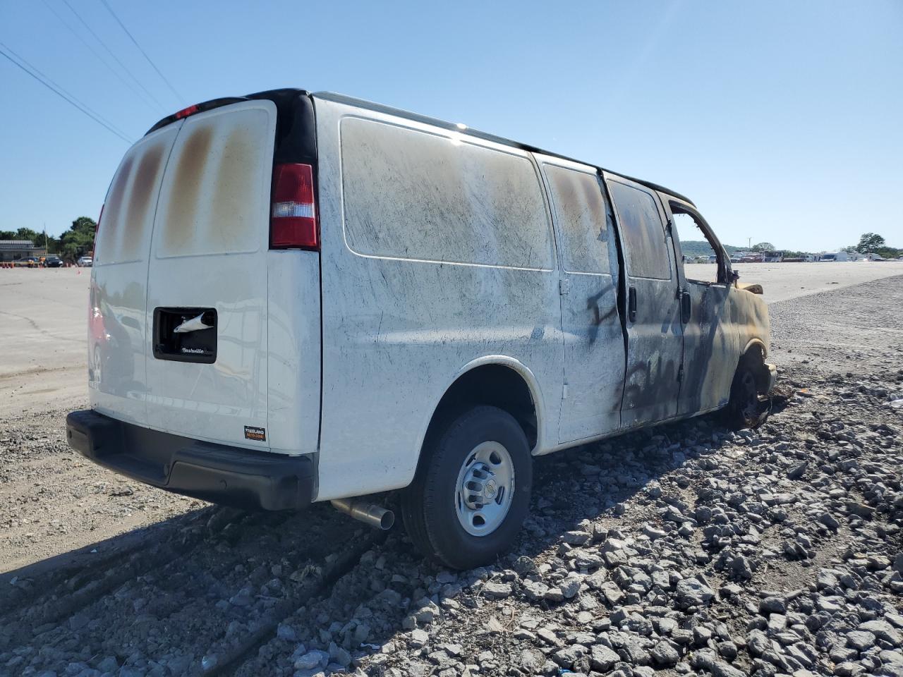 2024 CHEVROLET Express g2 VIN 1GCWGAFP3R1287521 photo 3