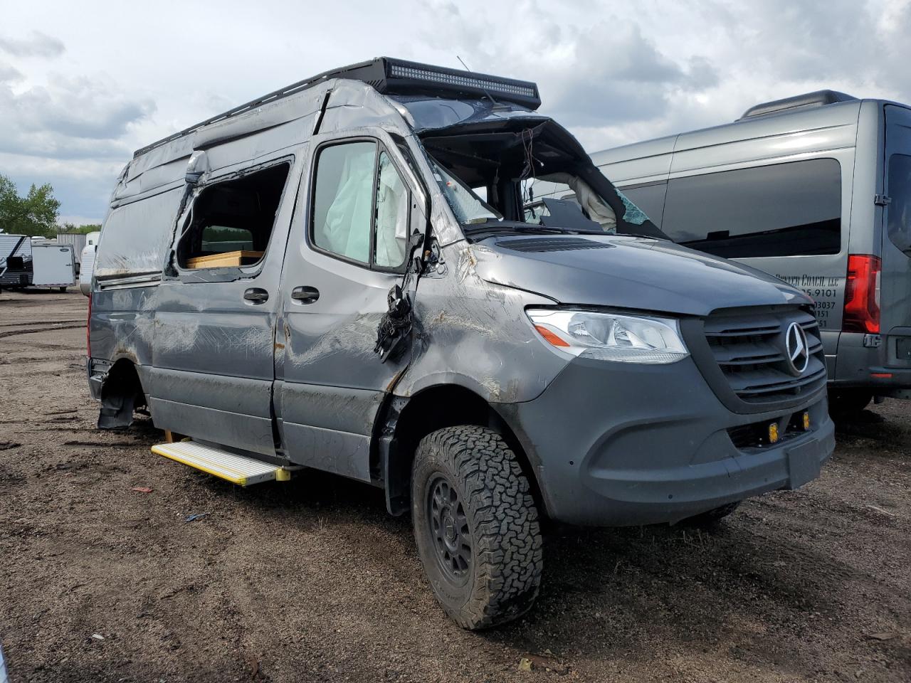 2022 Mercedes-Benz Sprinter VIN W1Y4EBVY8NT083532 photo 1