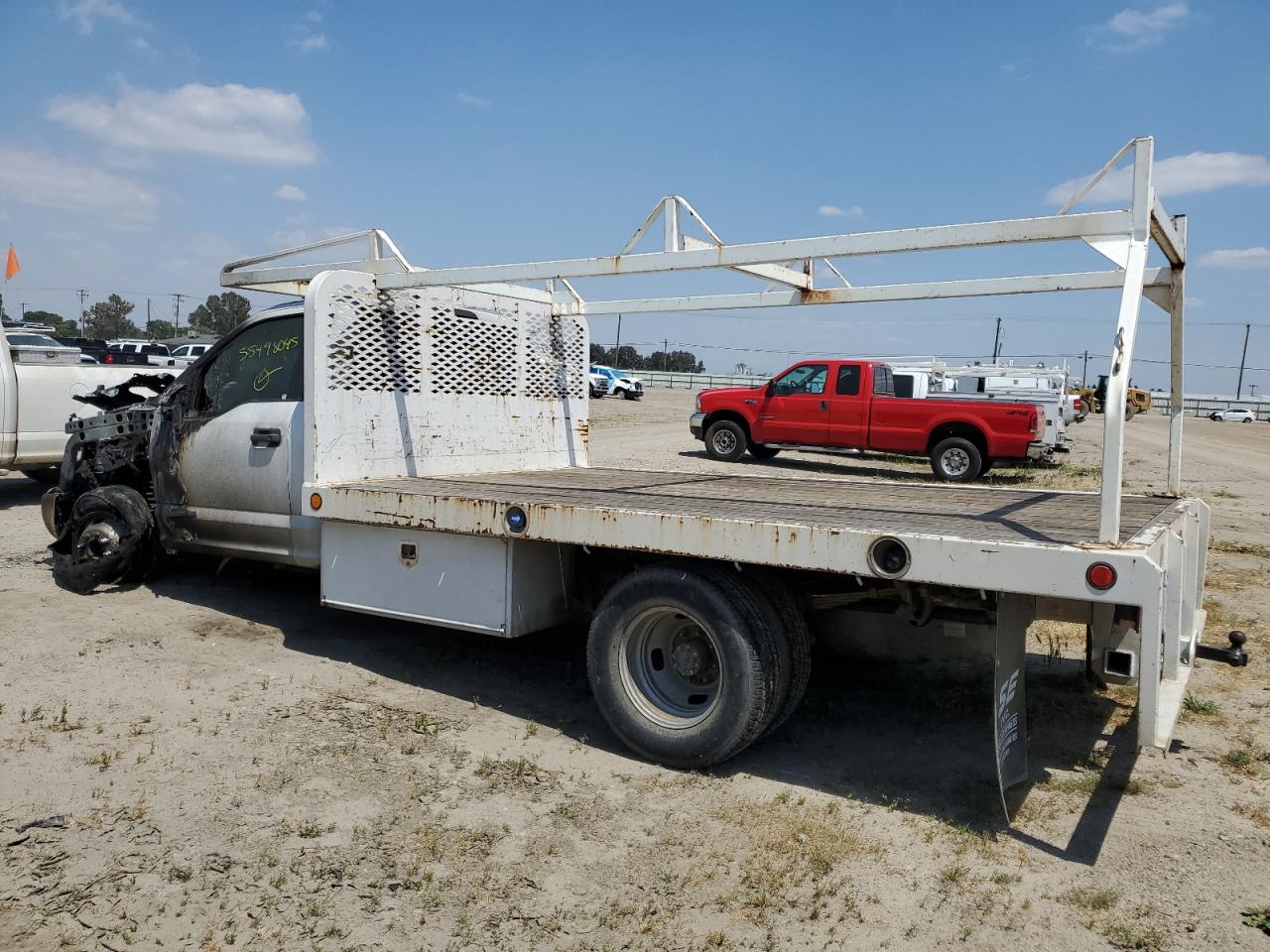 2017 Ford F350 VIN 1FDRF3GT3HEB38035 photo 2