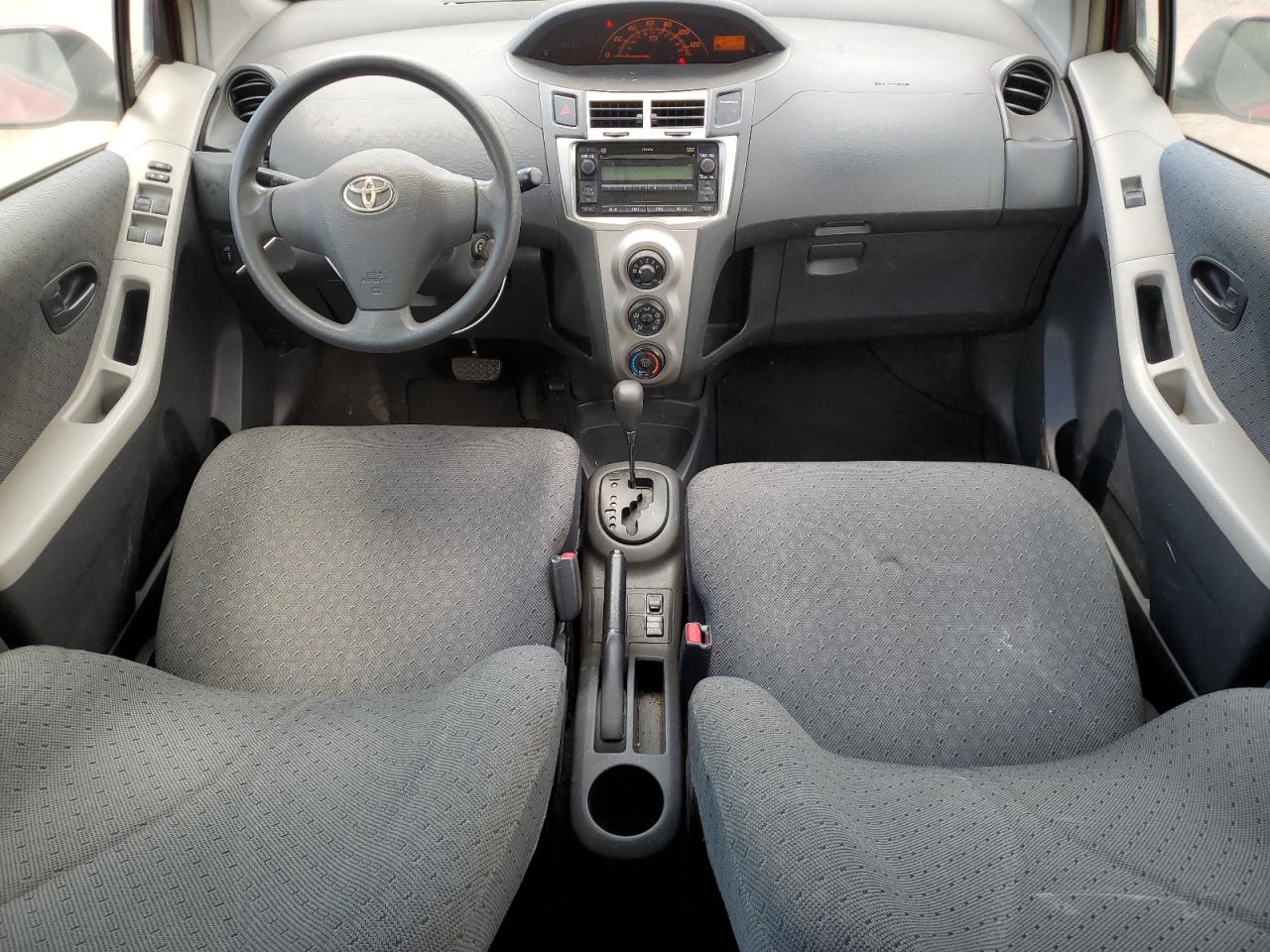 2011 Toyota Yaris VIN JTDKT4K34B5326646 photo 8