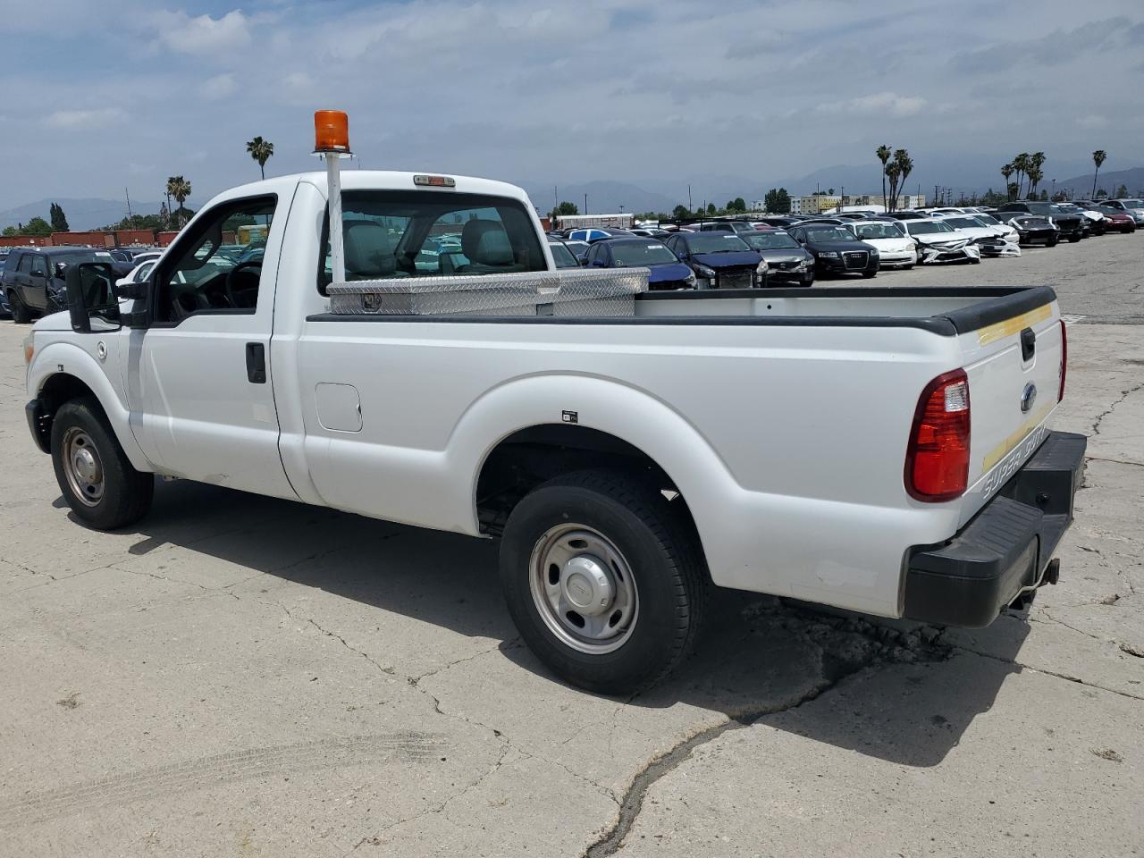 2013 Ford F250 VIN 1FTBF2A68DEB82173 photo 2