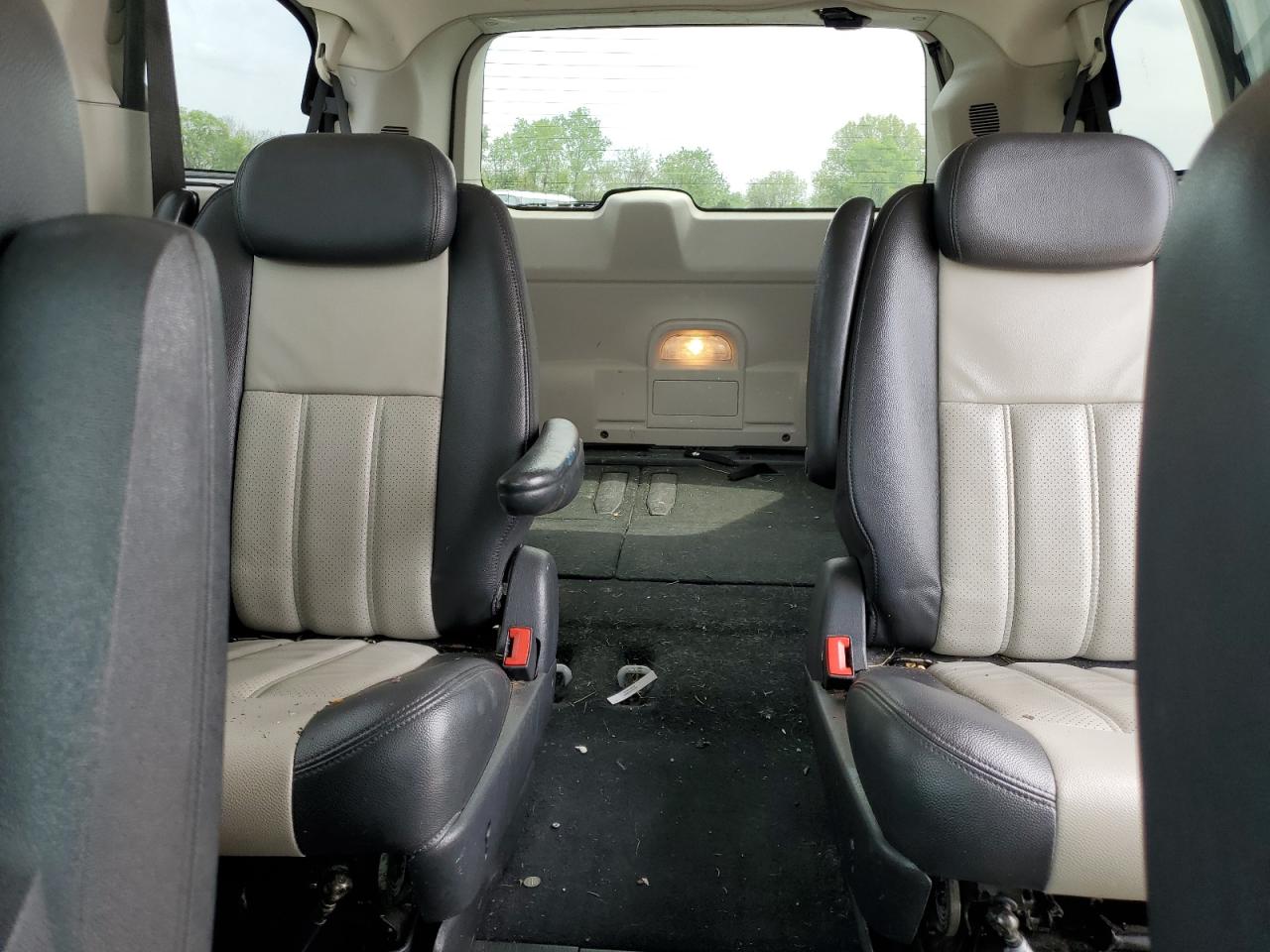 2010 Chrysler Minivan VIN 2A4RR8DX4AR366709 photo 10