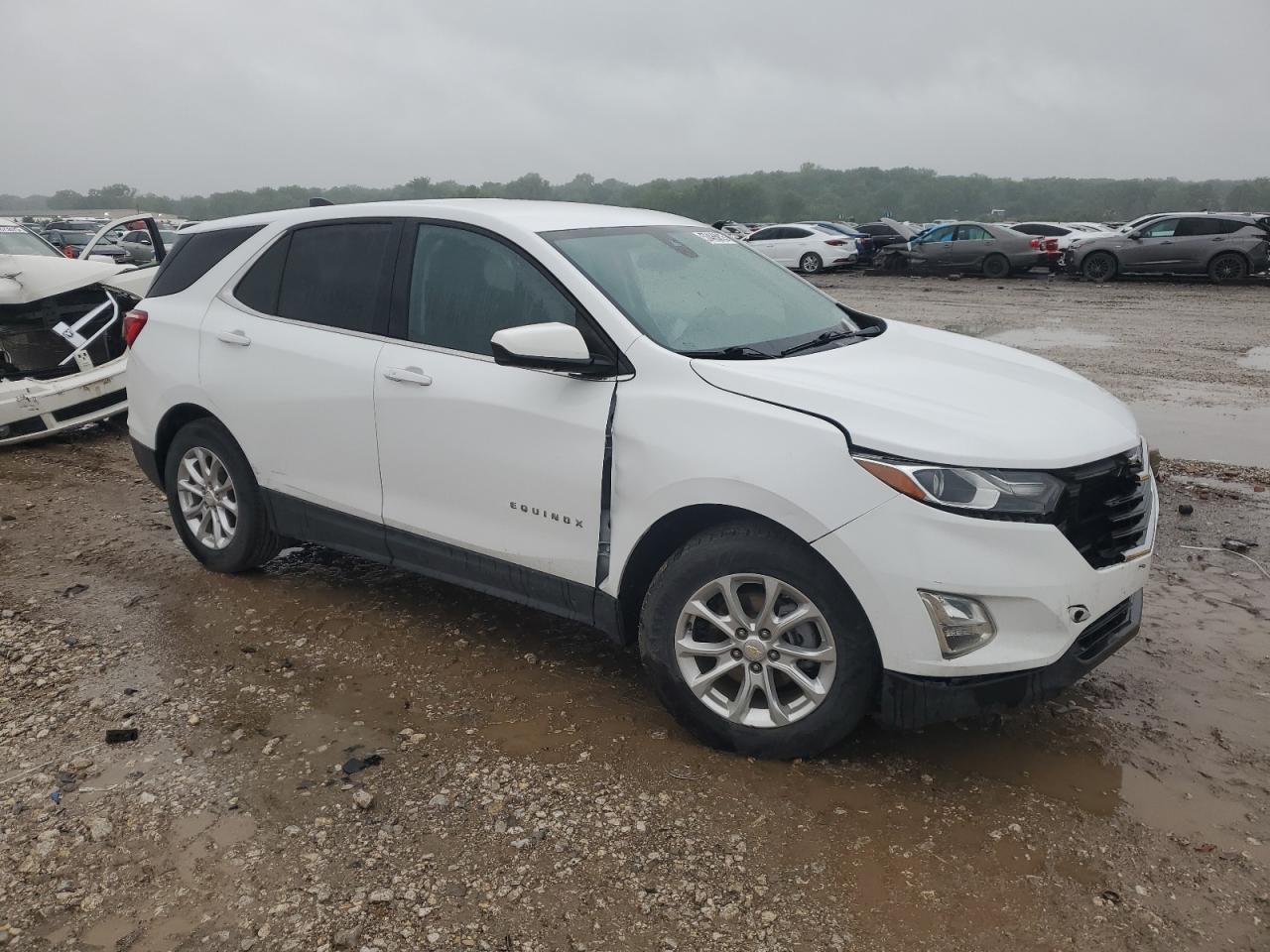 2020 Chev Equinox lt VIN 2GNAXJEVXL6128341 photo 4