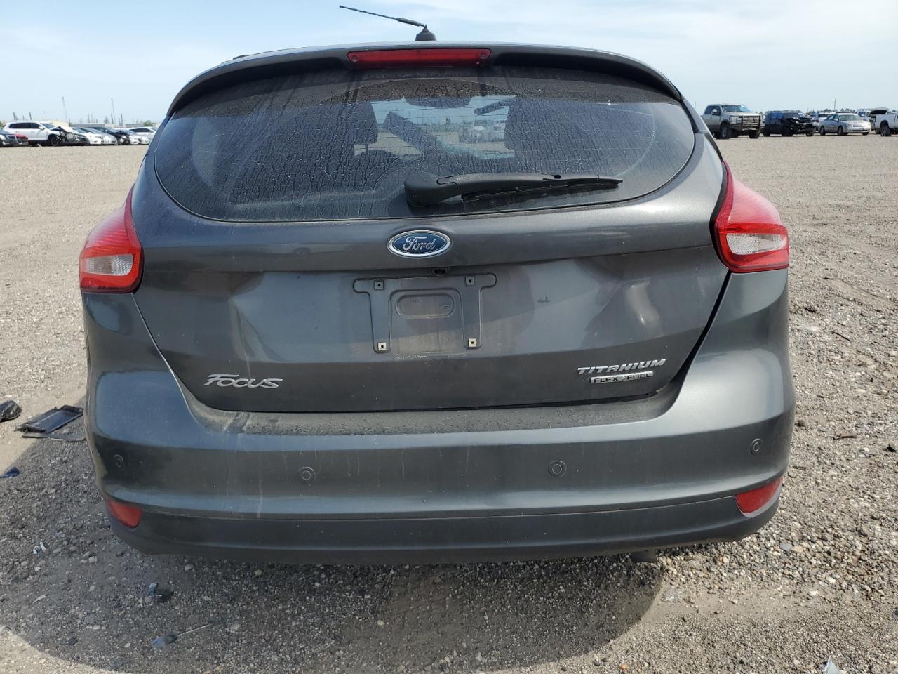 2015 Ford Focus VIN 1FADP3N29FL247460 photo 6