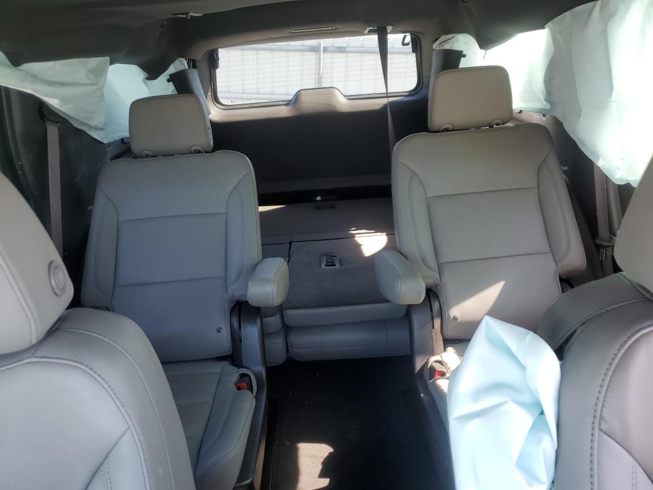 2022 CHEV Tahoe VIN 1GNSCNKDXNR365244 photo 10