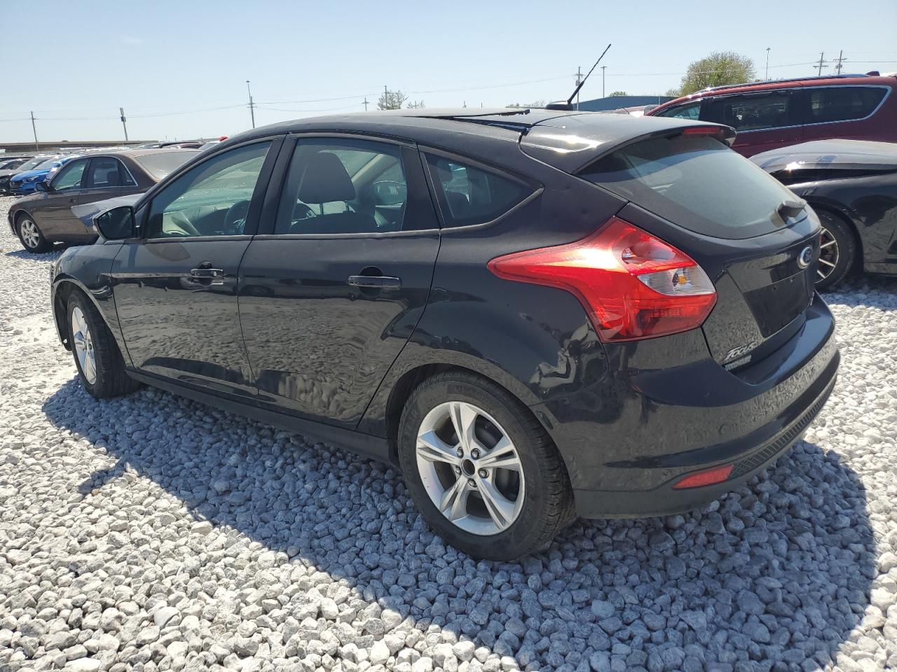 2013 Ford Focus VIN 1FADP3K21DL123801 photo 2