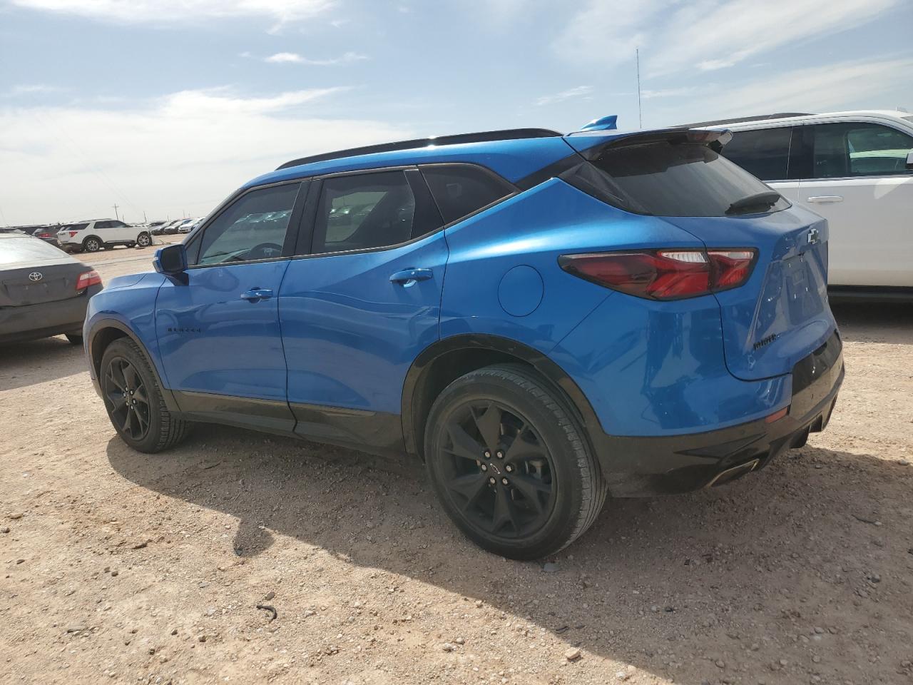 2020 Chevrolet Blazer VIN 3GNKBERS7LS593946 photo 2