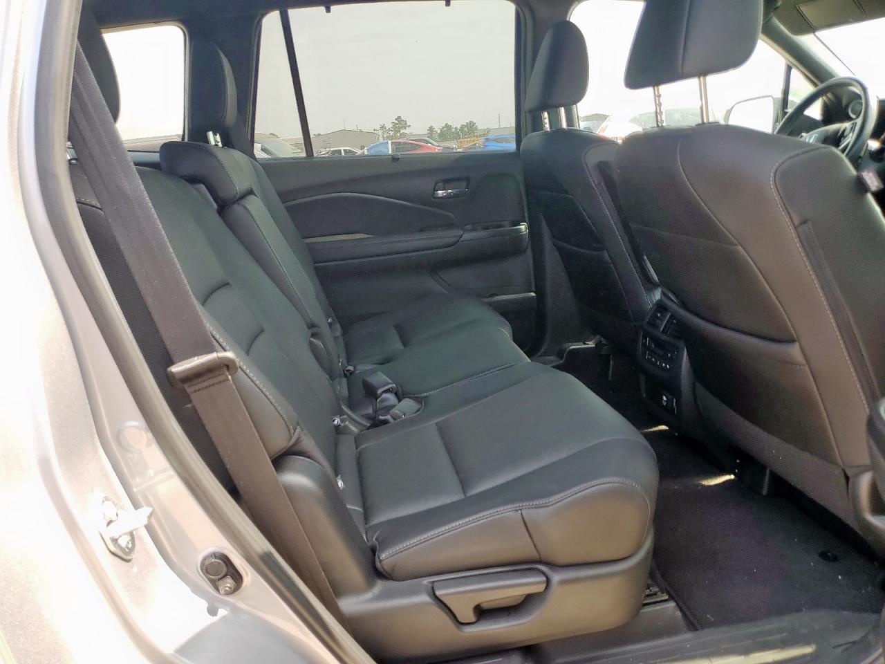 2021 Honda Passport VIN 5FNYF8H03MB017872 photo 11