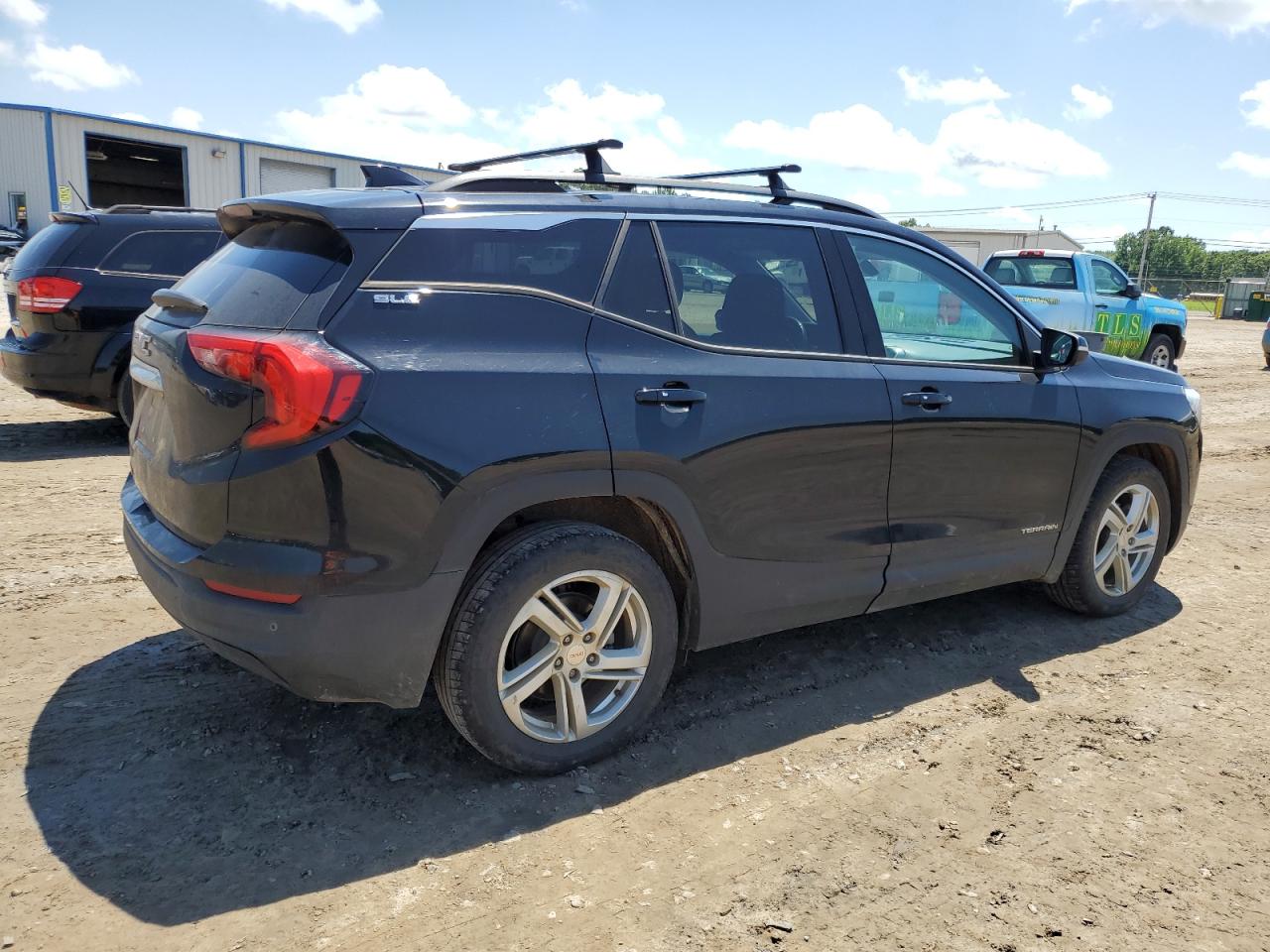 2018 GMC Terrain VIN 3GKALMEV1JL315471 photo 3