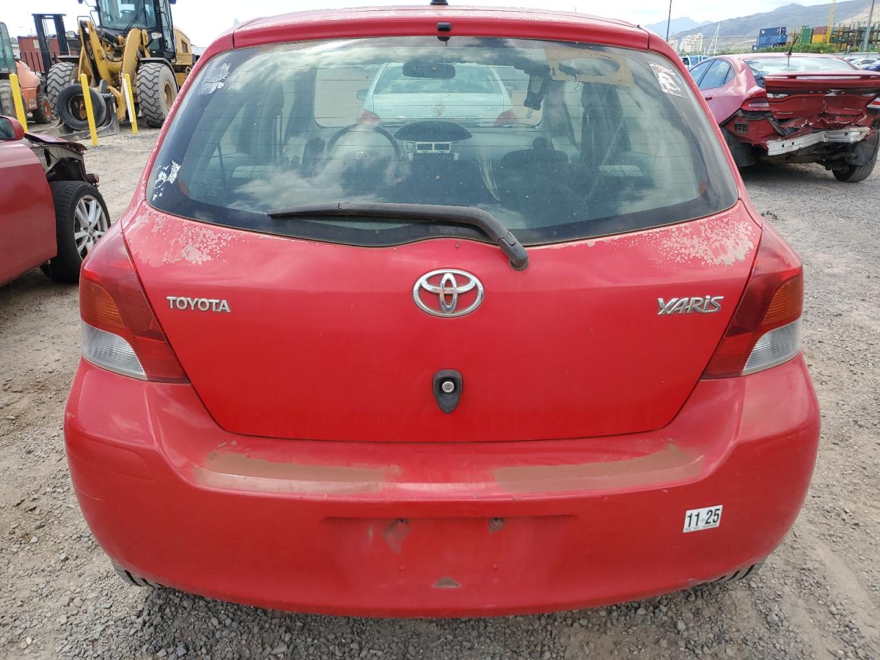 2011 Toyota Yaris VIN JTDKT4K34B5326646 photo 6