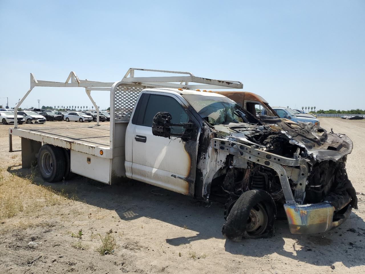 2017 Ford F350 VIN 1FDRF3GT3HEB38035 photo 4