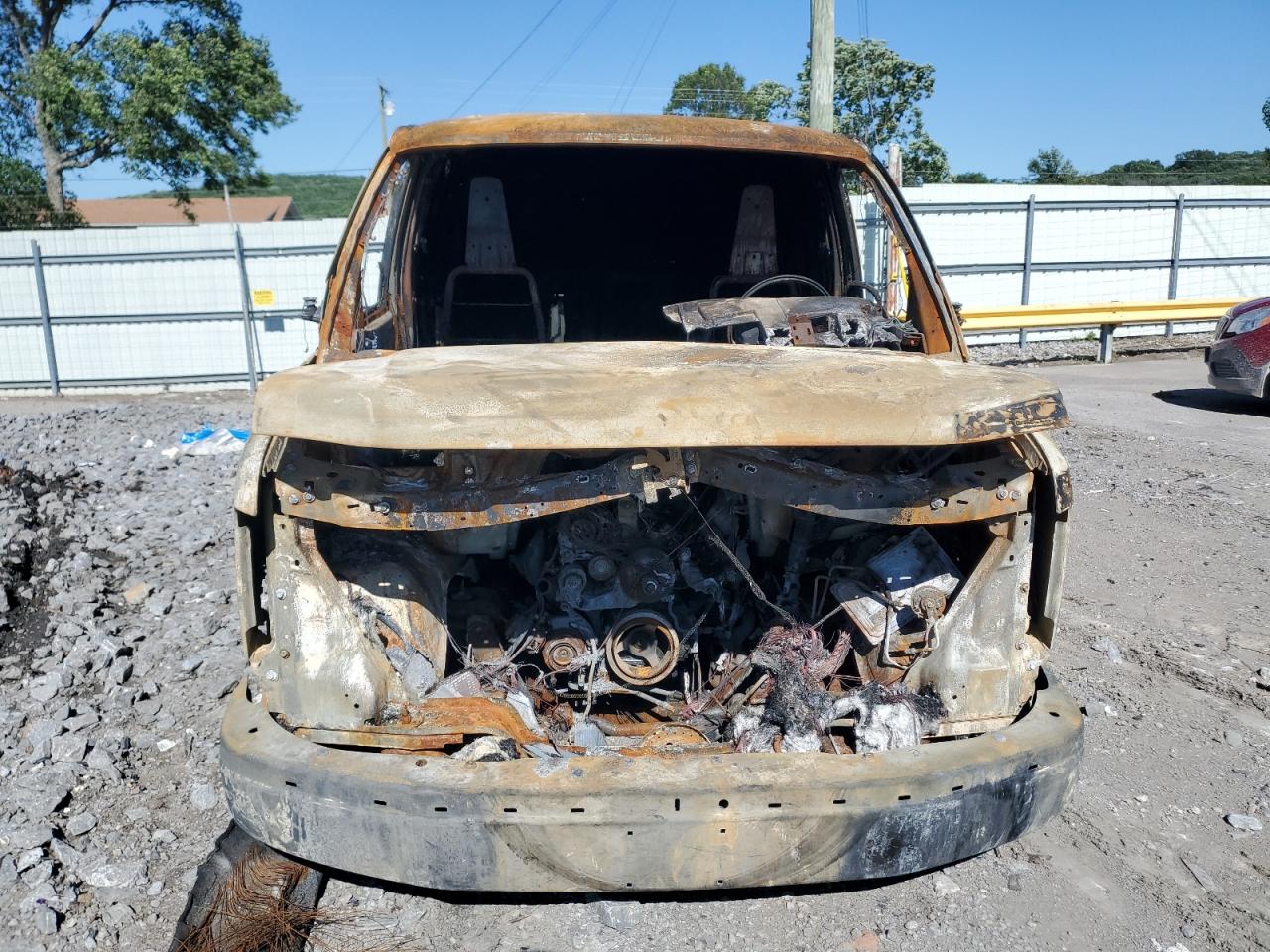 2024 CHEVROLET Express g2 VIN 1GCWGAFP3R1287521 photo 5