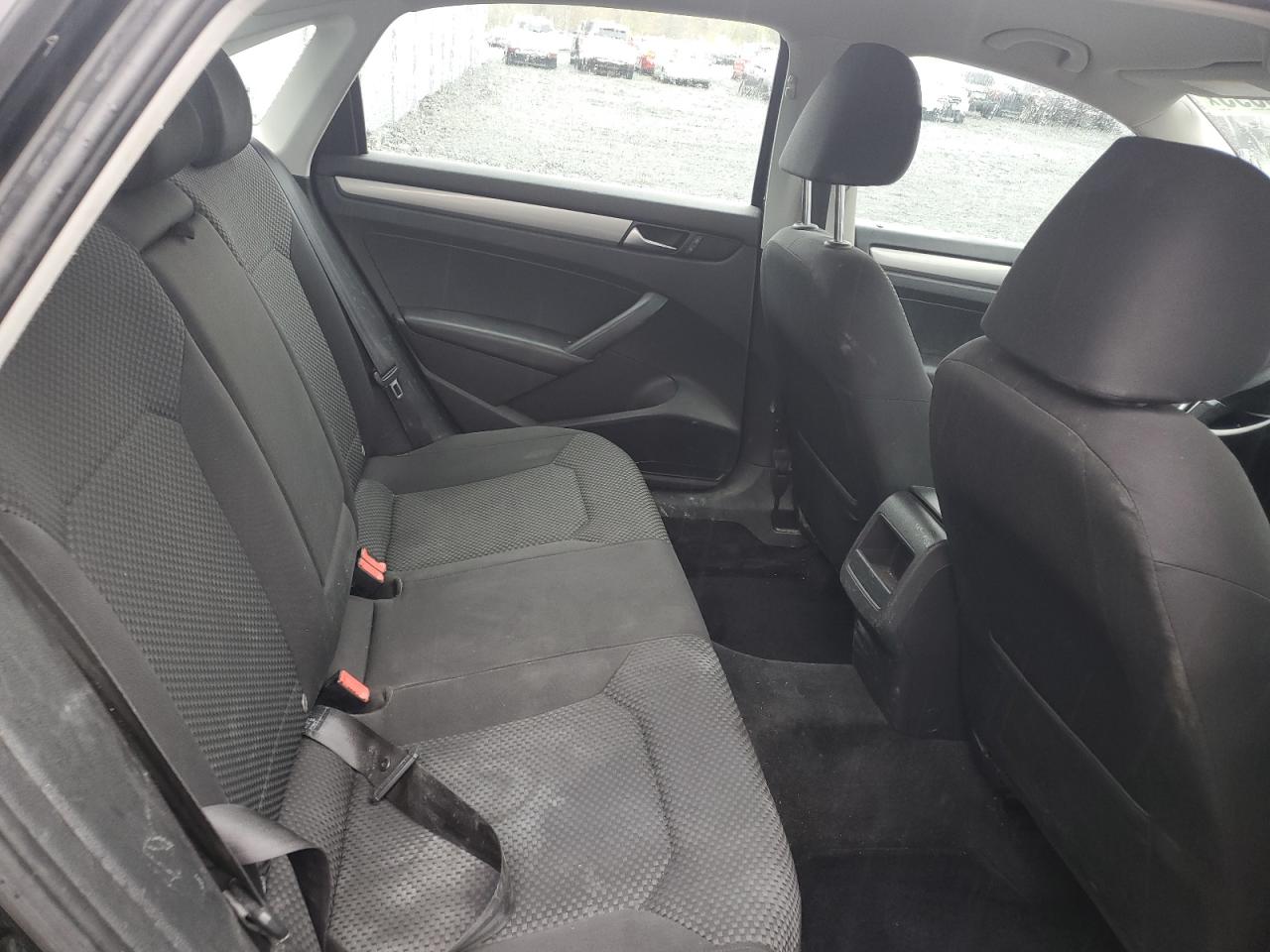 2014 VOLKSWAGEN Passat s VIN 1VWAN7A37EC086546 photo 10