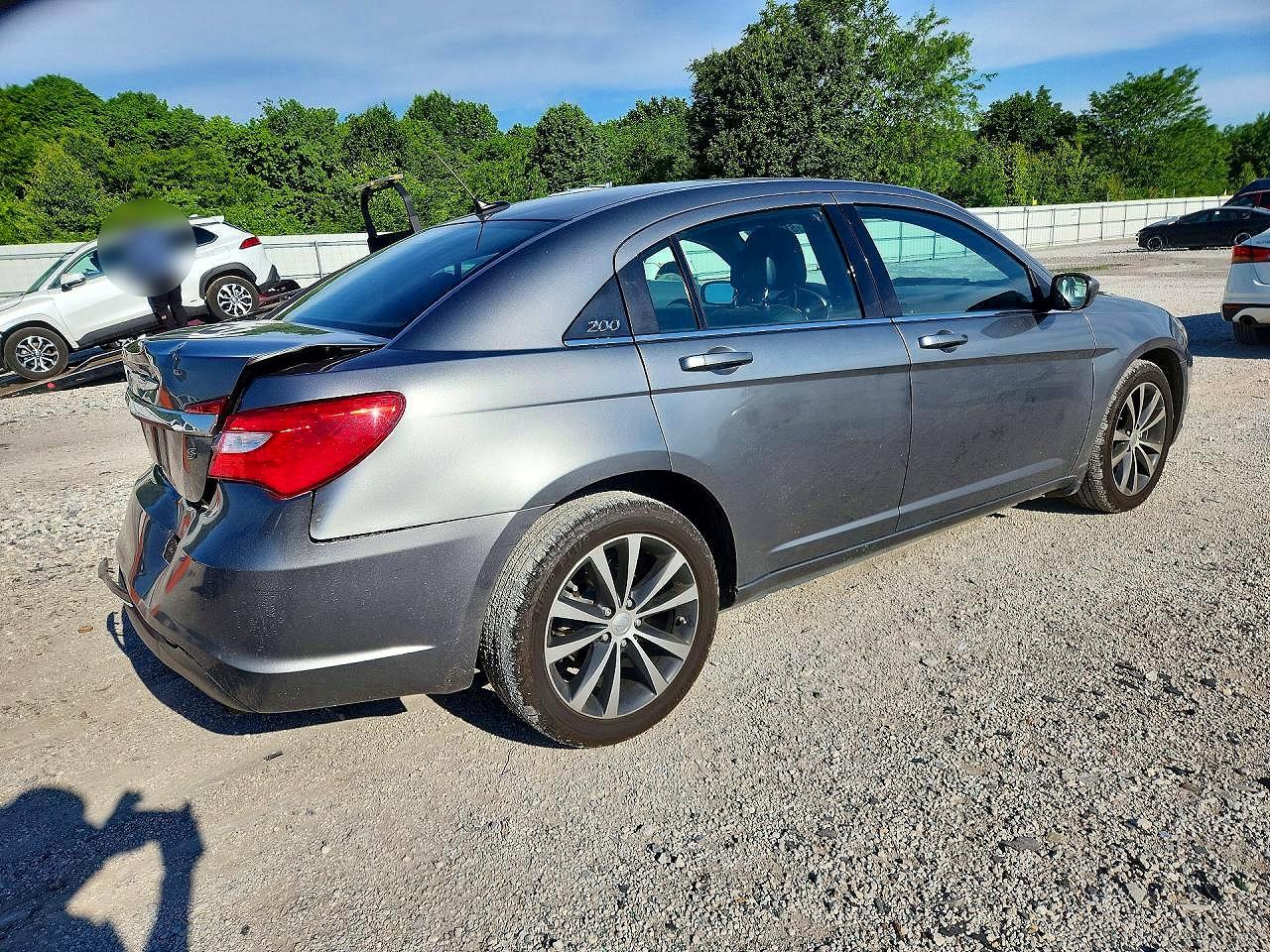 2012 Chrysler 200 VIN 1C3CCBHG7CN106409 photo 3