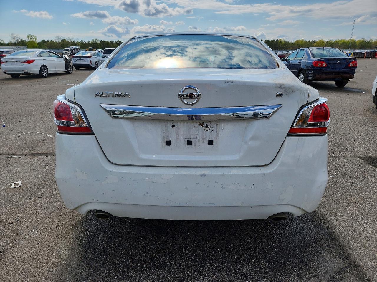 2015 Nissan Altima VIN 1N4AL3AP9FN878438 photo 6