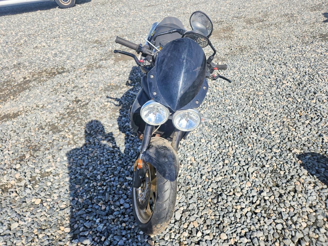 2010 TRIUMPH Street VIN SMTD02NE4AJ438695 photo 2