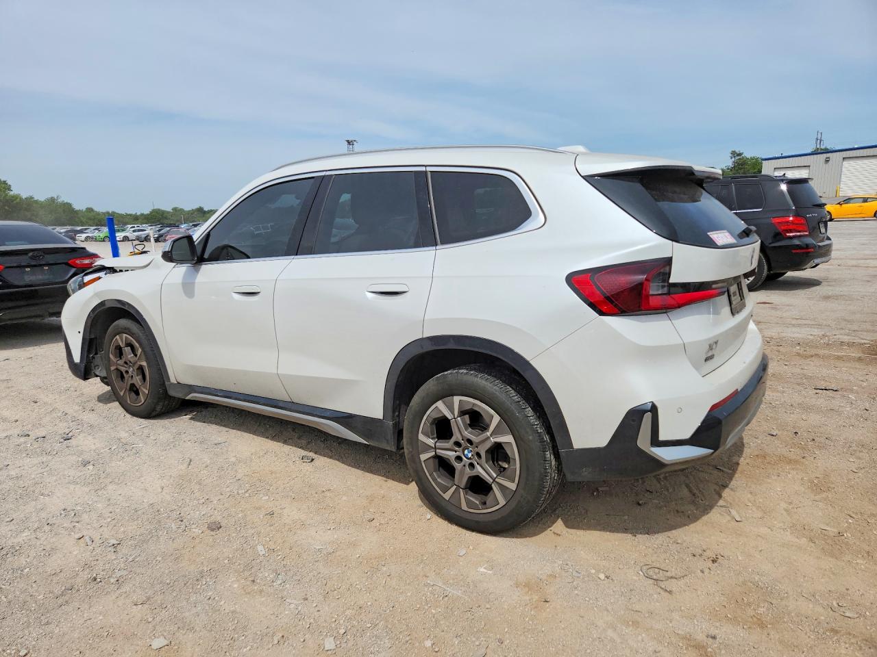 2024 BMW X1 VIN WBX73EF0XR5Y84297 photo 2