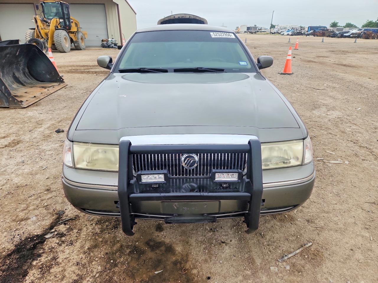 2003 Mercury Grmarquis VIN 2MEFM74W73X667738 photo 5