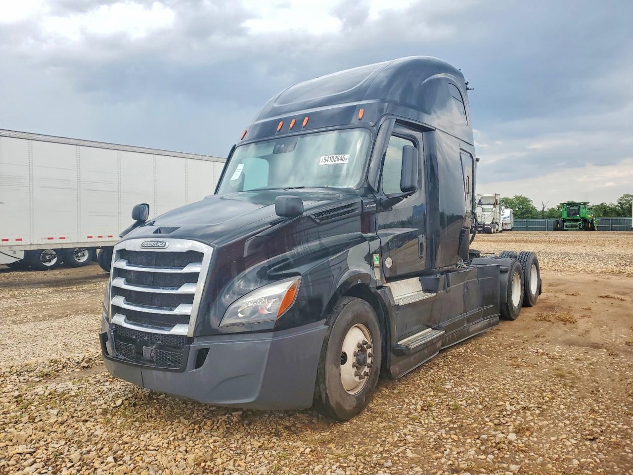 2023 FREIGHTLINER All other VIN 3AKJHHDR0PSUA4647 photo 2