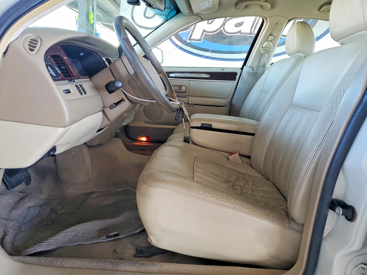 2007 Lincoln Towncar VIN 1LNHM81W57Y601629 photo 7
