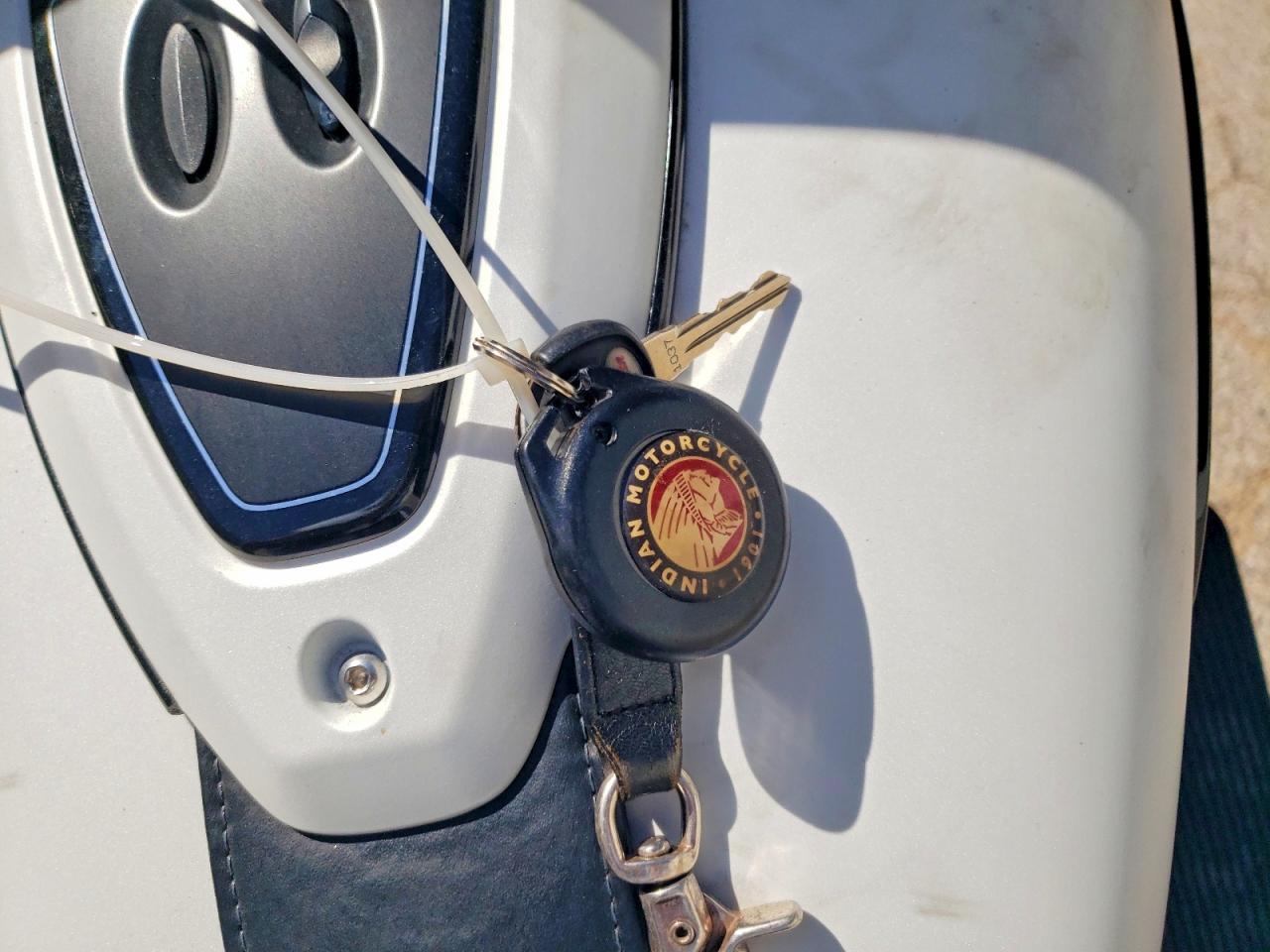 2019 INDIAN Motorcycle VIN 56KTCDAA7K3371655 photo 8
