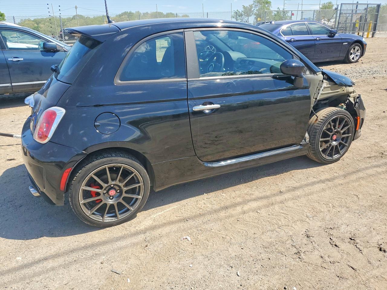 2015 Fiat 500 VIN 3C3CFFFH1FT501183 photo 3