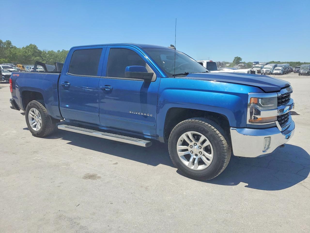 2016 Chevrolet All models VIN 3GCUKREC9GG243766 photo 4