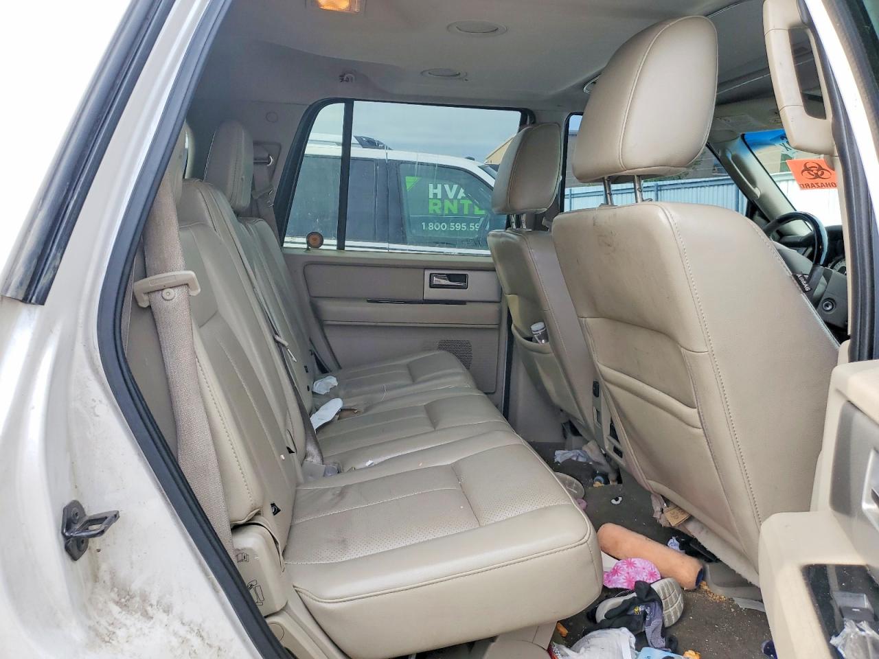 2013 Ford Expedition VIN 1FMJU2A52DEF01930 photo 11
