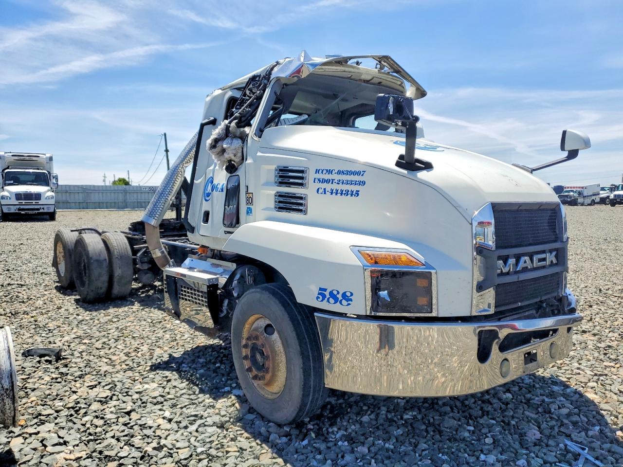 2022 MACK All models VIN 1M1AN4GY4NM026366 photo 1