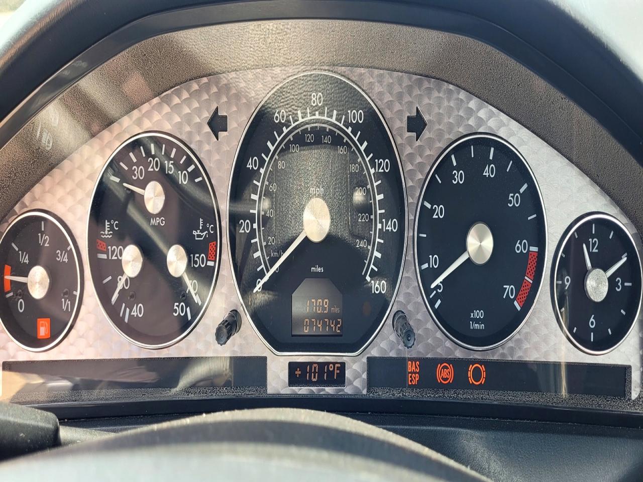 2002 Mercedes-Benz Sl-class VIN WDBFA68F42F202213 photo 8