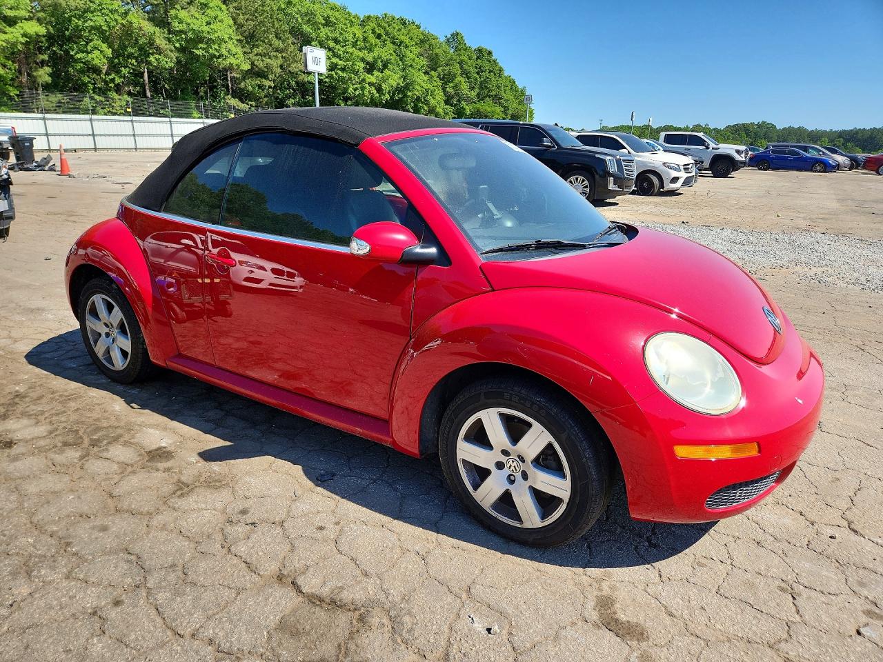 2007 Volkswagen Beetle VIN 3VWRF31Y07M420518 photo 4