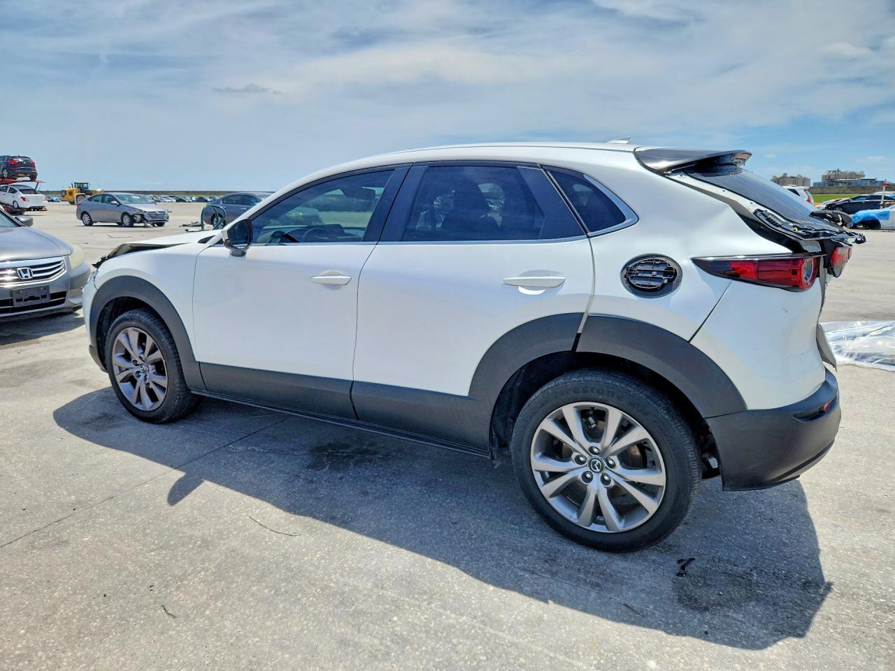 2020 Mazda Cx30 VIN 3MVDMBDL5LM116249 photo 2