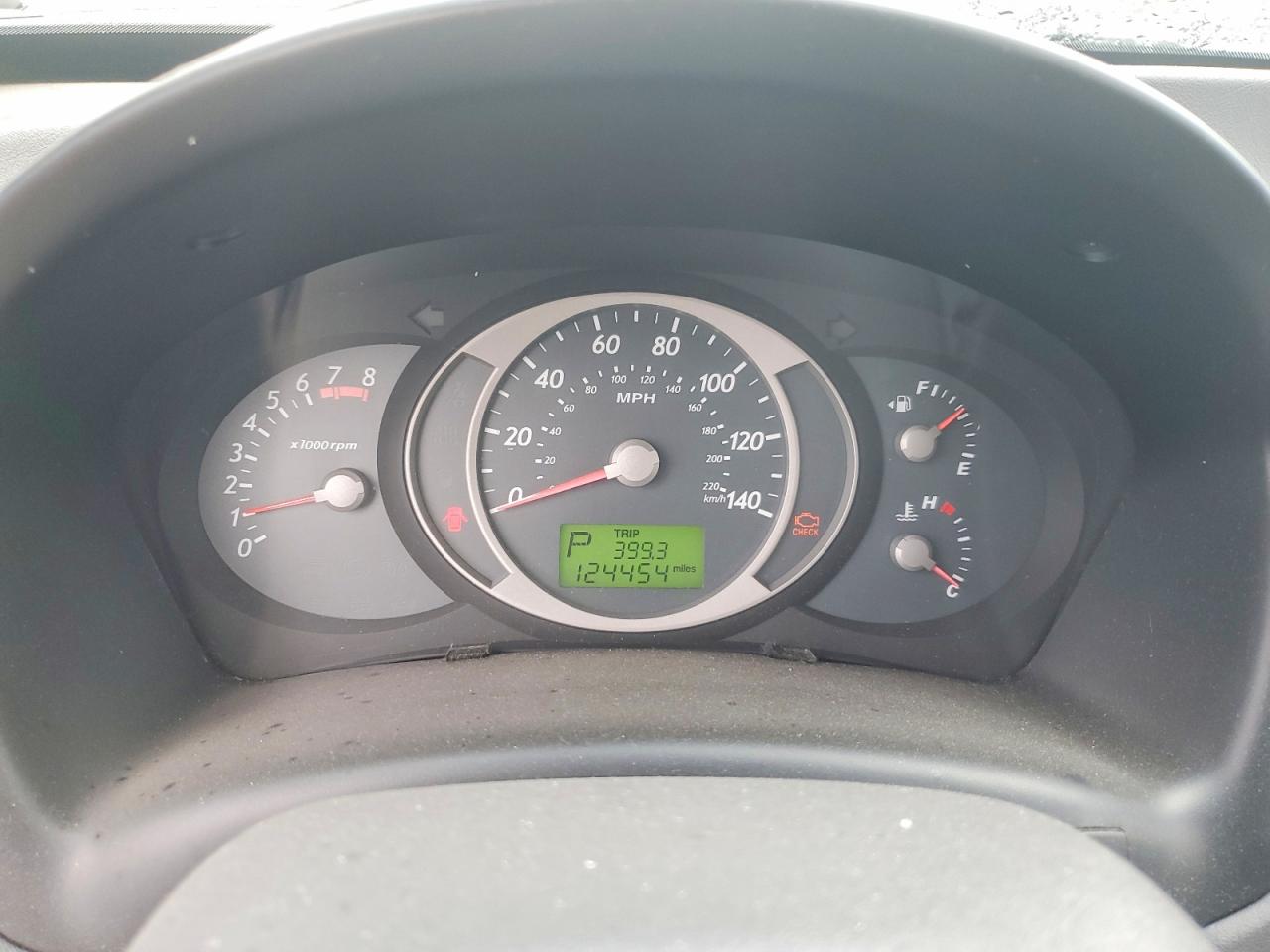 2005 Hyundai Tucson VIN KM8JN12DX5U200875 photo 9