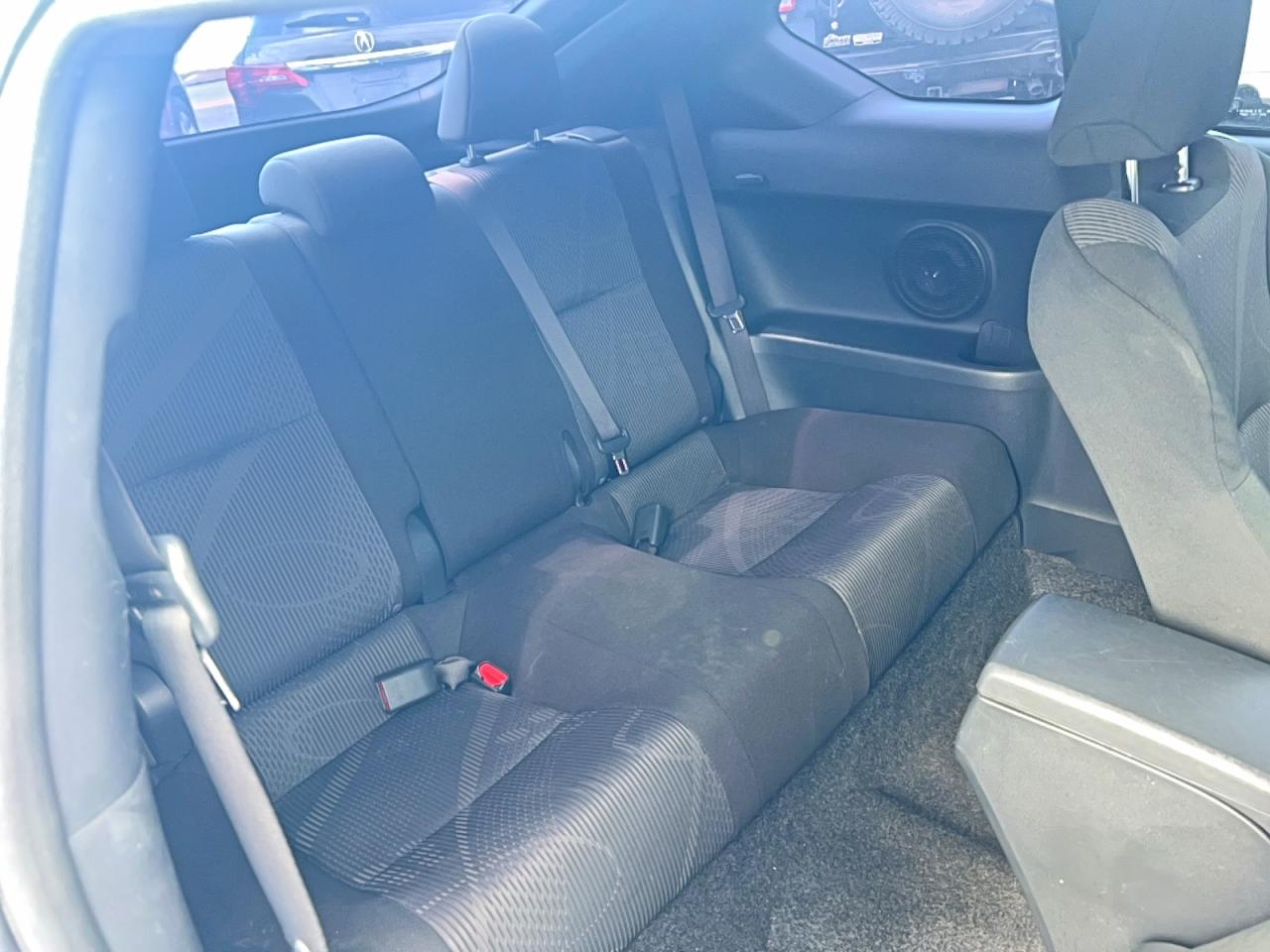 2011 Scion Tc base VIN JTKJF5C76B3007392 photo 6