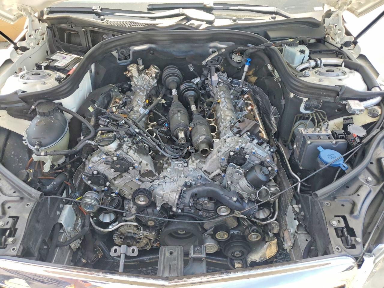 2013 MERCEDES-BENZ E-class VIN WDDHF9BBXDA728676 photo 11