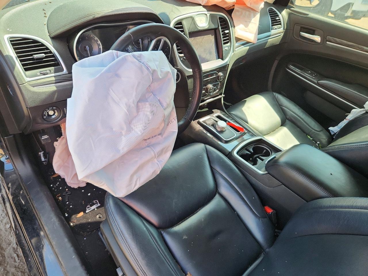 2021 Chrysler 300 VIN 2C3CCAAG9MH580196 photo 8