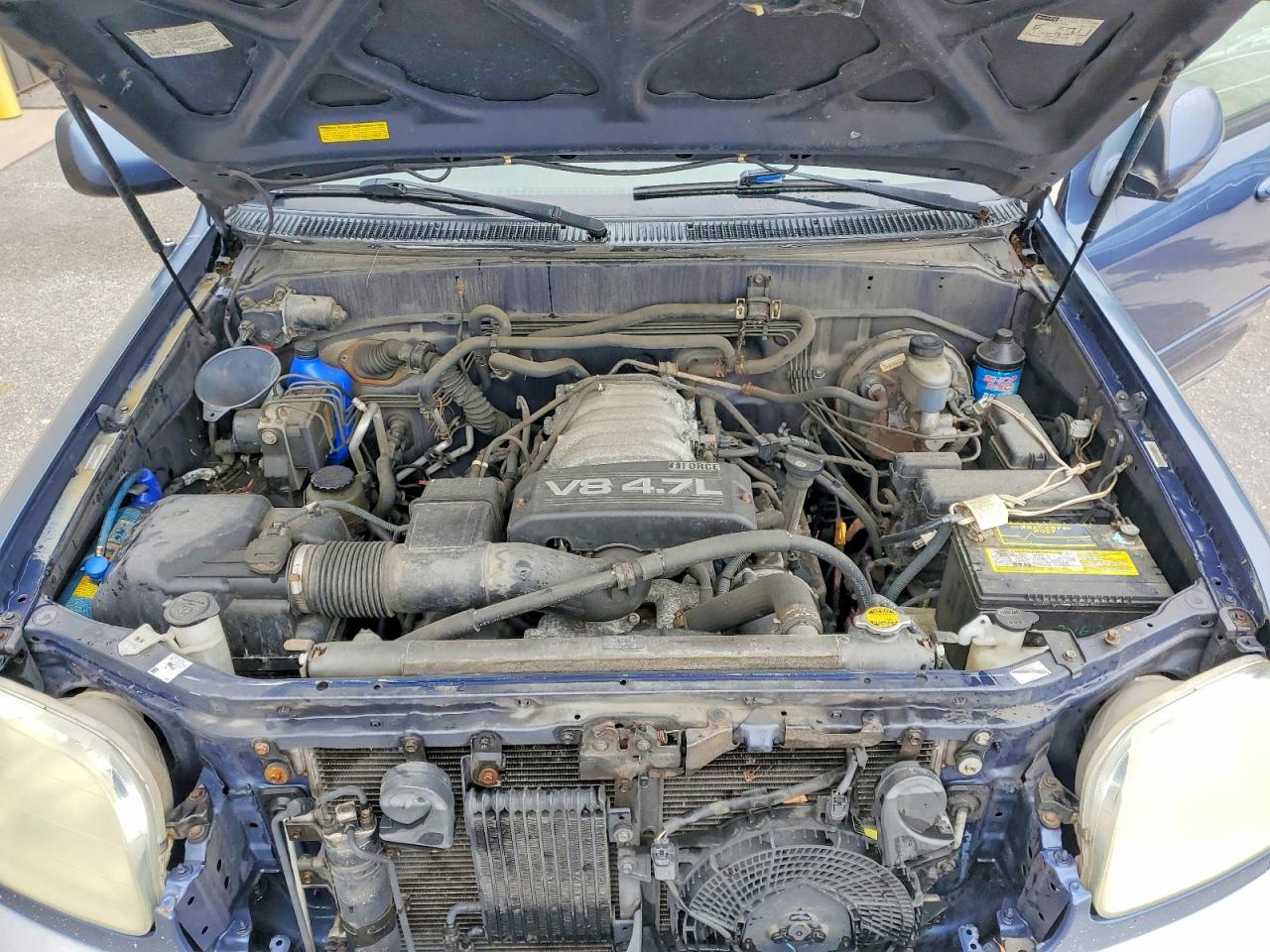 2004 Toyota Sequoia VIN 5TDBT44A84S216322 photo 12