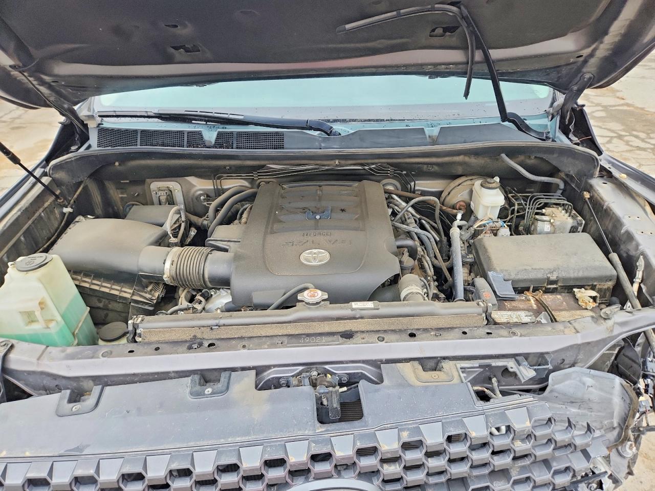 2020 Toyota Tundra VIN 5TFRY5F12LX262501 photo 11