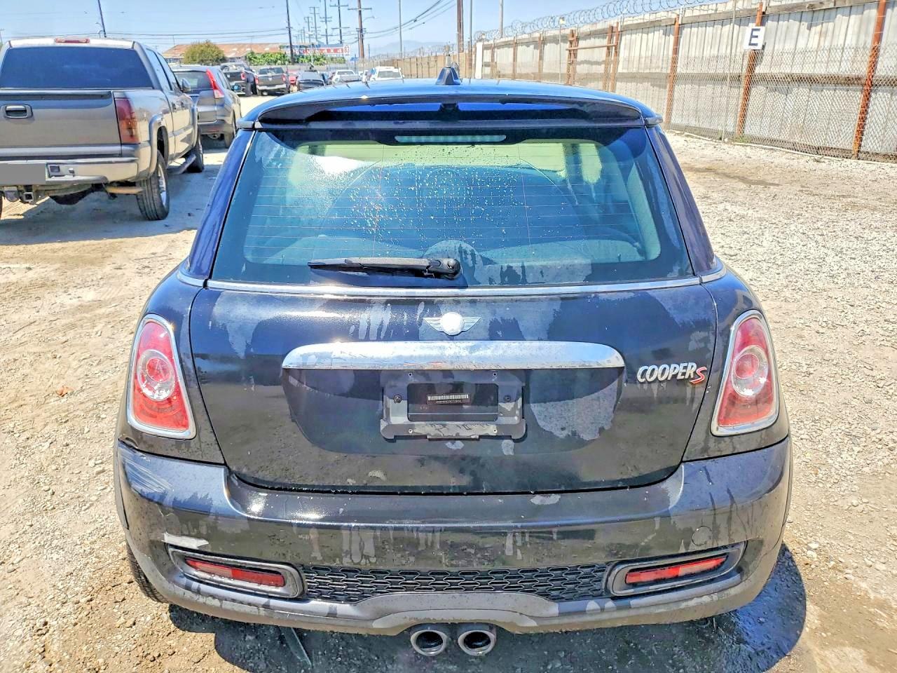 2012 Mini Cooper VIN WMWSV3C52CTY16436 photo 6