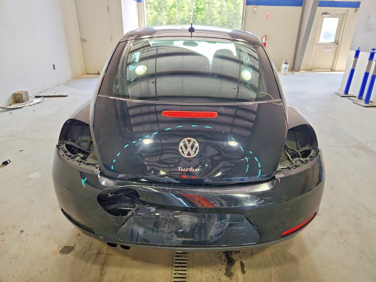 2016 Volkswagen Beetle VIN 3VWF17ATXGM610517 photo 6