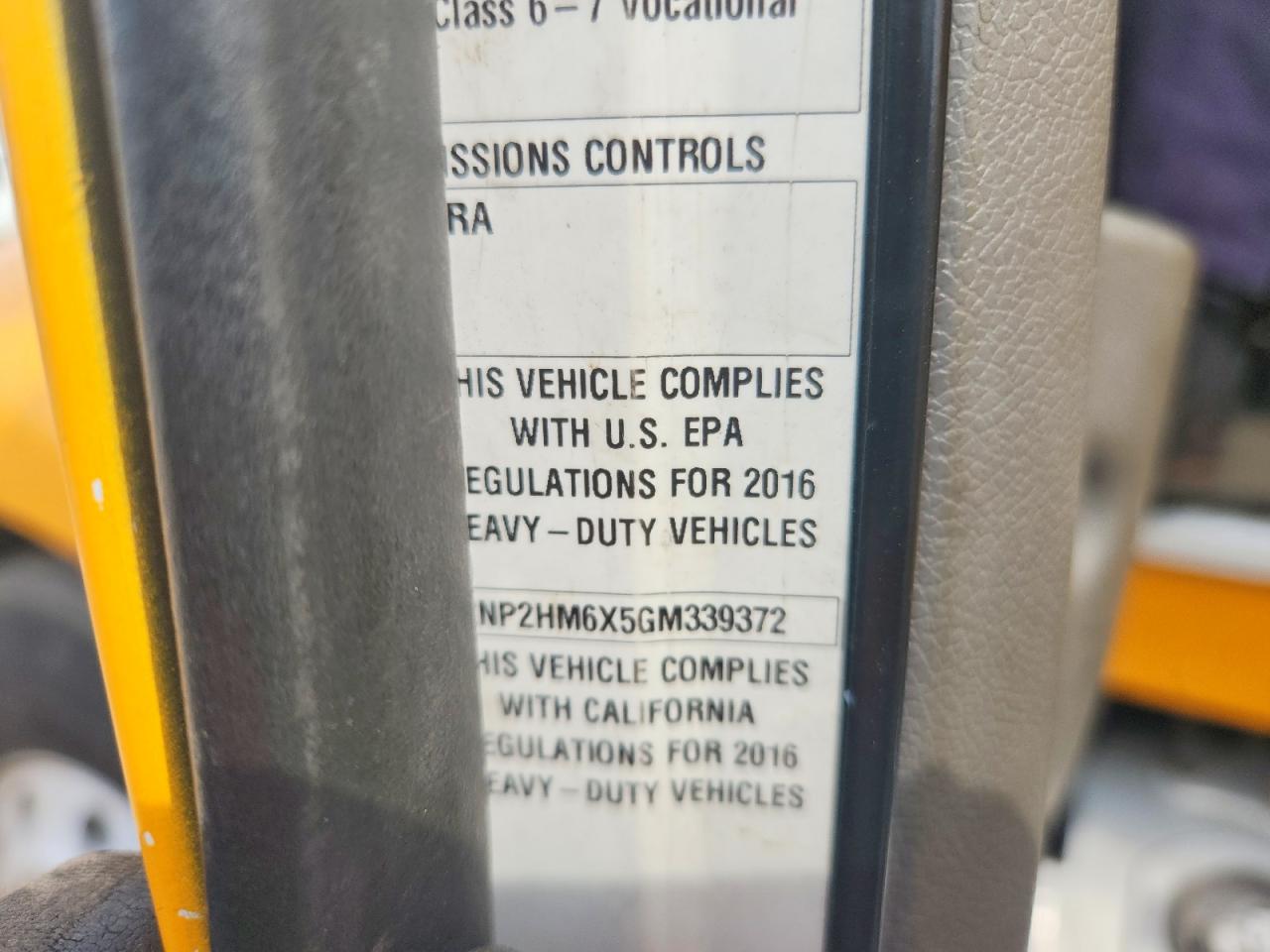 2016 PETERBILT All models VIN 2NP2HM6X5GM339372 photo 12
