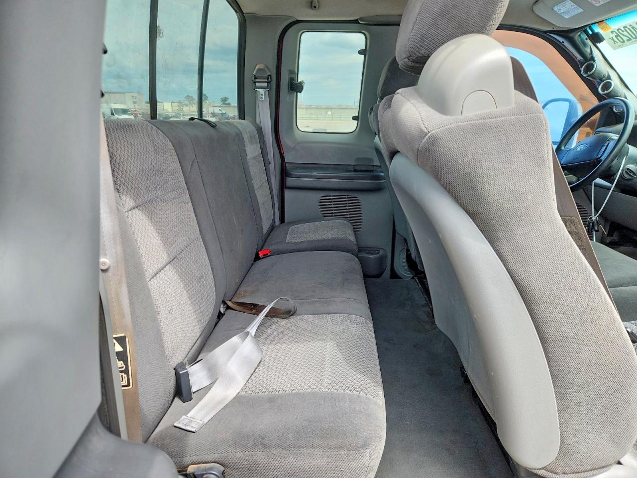 2002 Ford F250 VIN 1FTNX21F02EB75452 photo 10