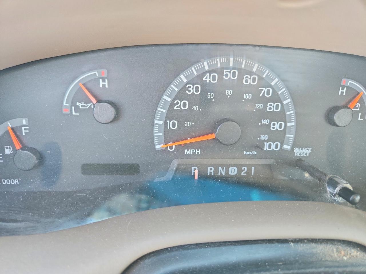 2002 Ford F150 VIN 1FTRF17282NB74407 photo 9