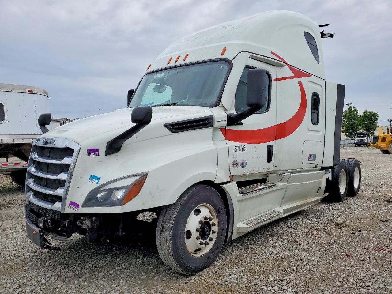 2025 FREIGHTLINER All other VIN 3AKJHHFGXSSVR2036 photo 2