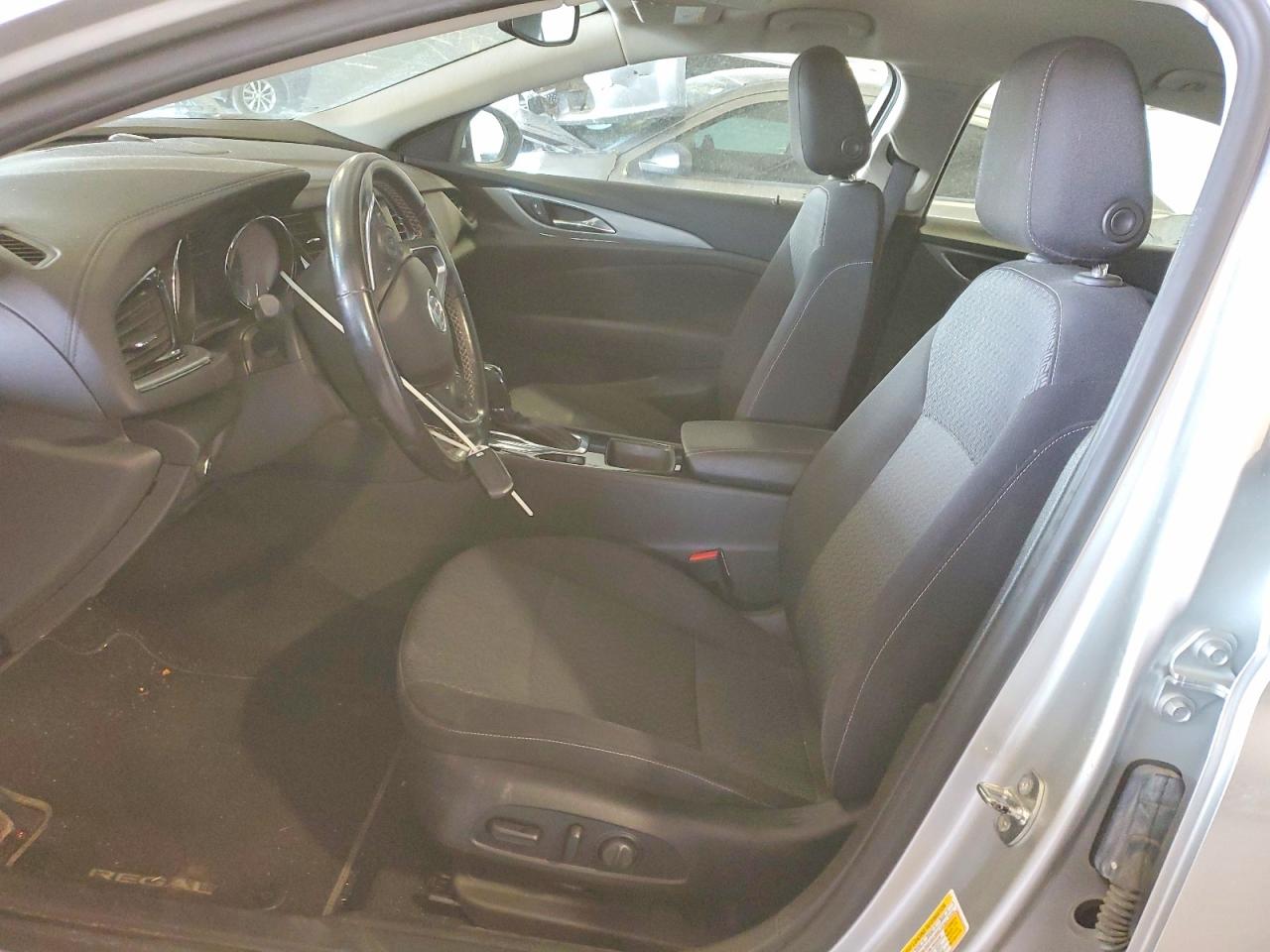 2018 Buick Regal VIN W04GL6SXXJ1155776 photo 7